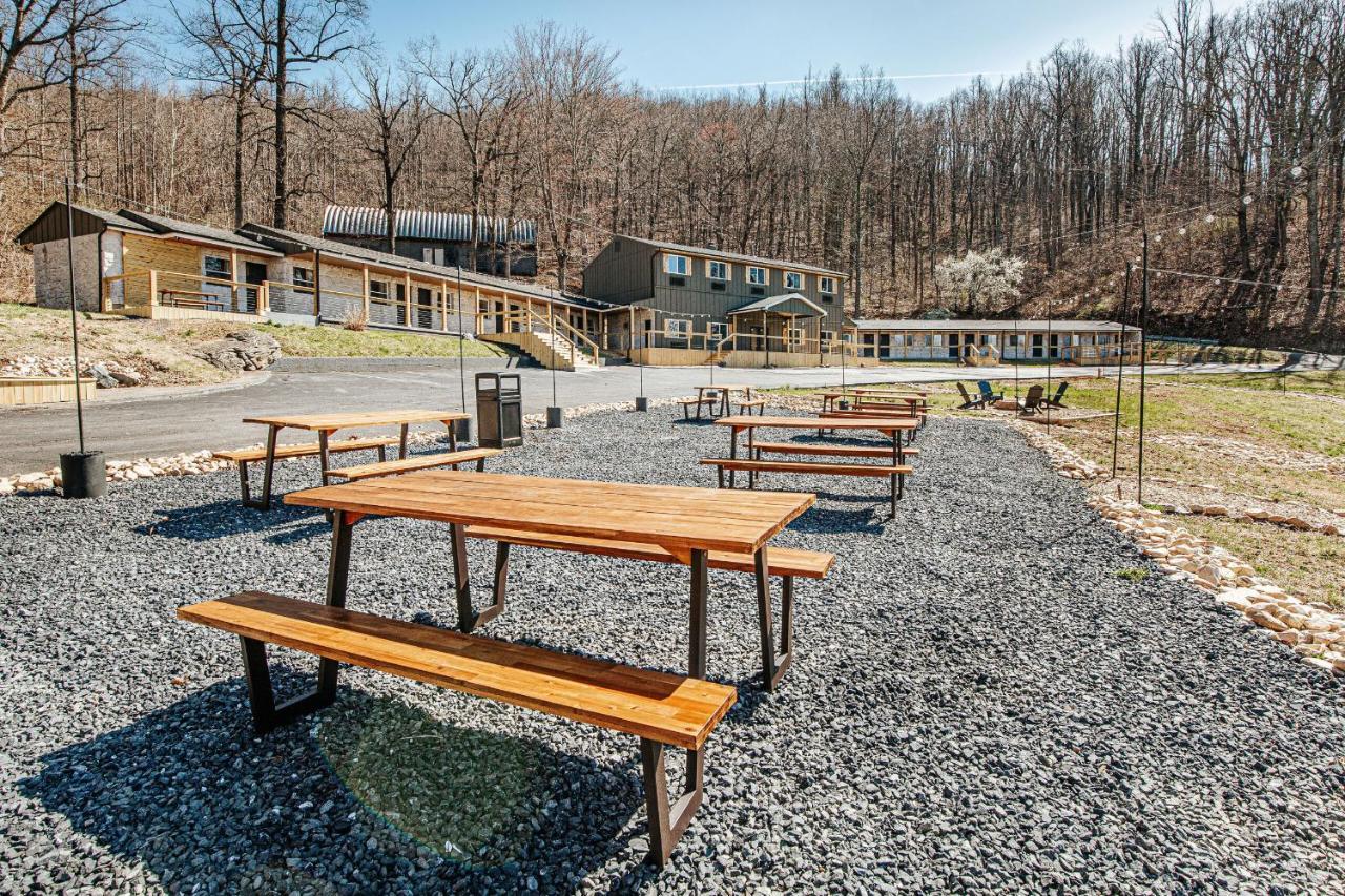 Grey Pine Lodge Waynesboro Oda fotoğraf